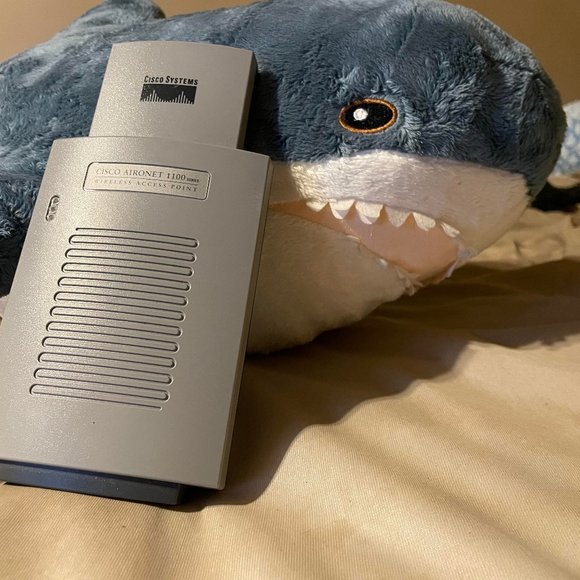 Cisco Aironet 1100 Series 802.11b Wireless Ethernet Access Point AIR-AP1121G-AK9 - Picture 4 of 6